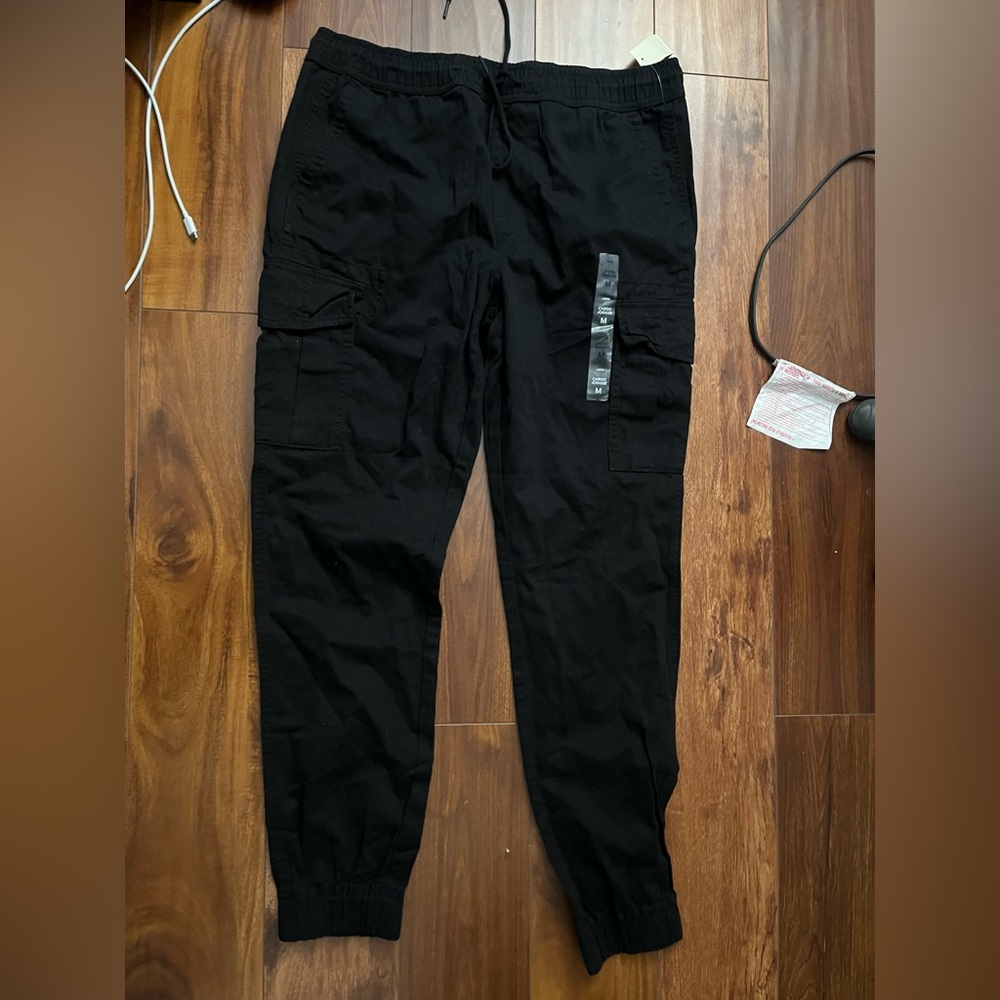 Aero Men’s Joggers (M)